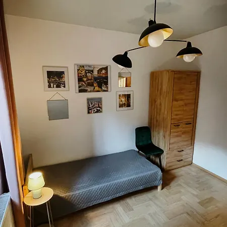 Staszica Apartment *