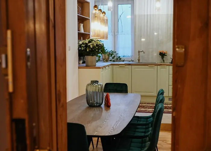 Staszica Lägenhet *